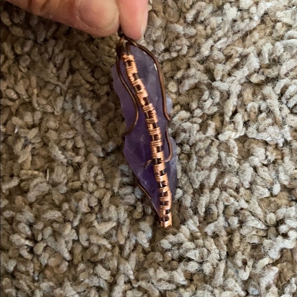 Amethyst pendant wrapped in brass - Picture 2 of 6